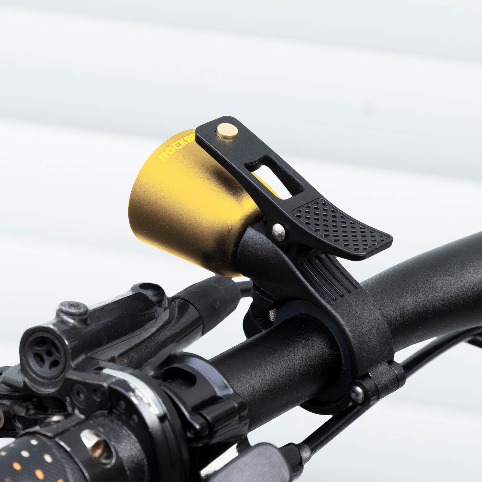ROCKBROS bike bell with loud sound for road and mountain bikes
#Color_Gold