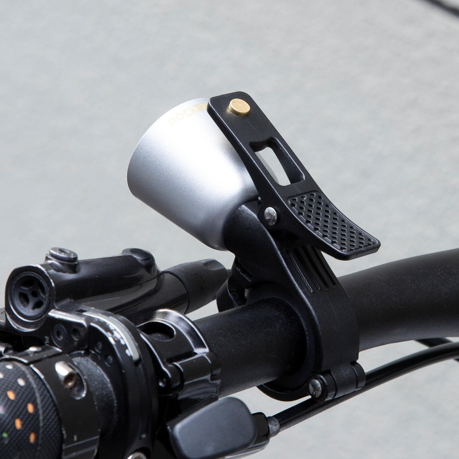 ROCKBROS bike bell with loud sound for road and mountain bikes
#Color_Silver