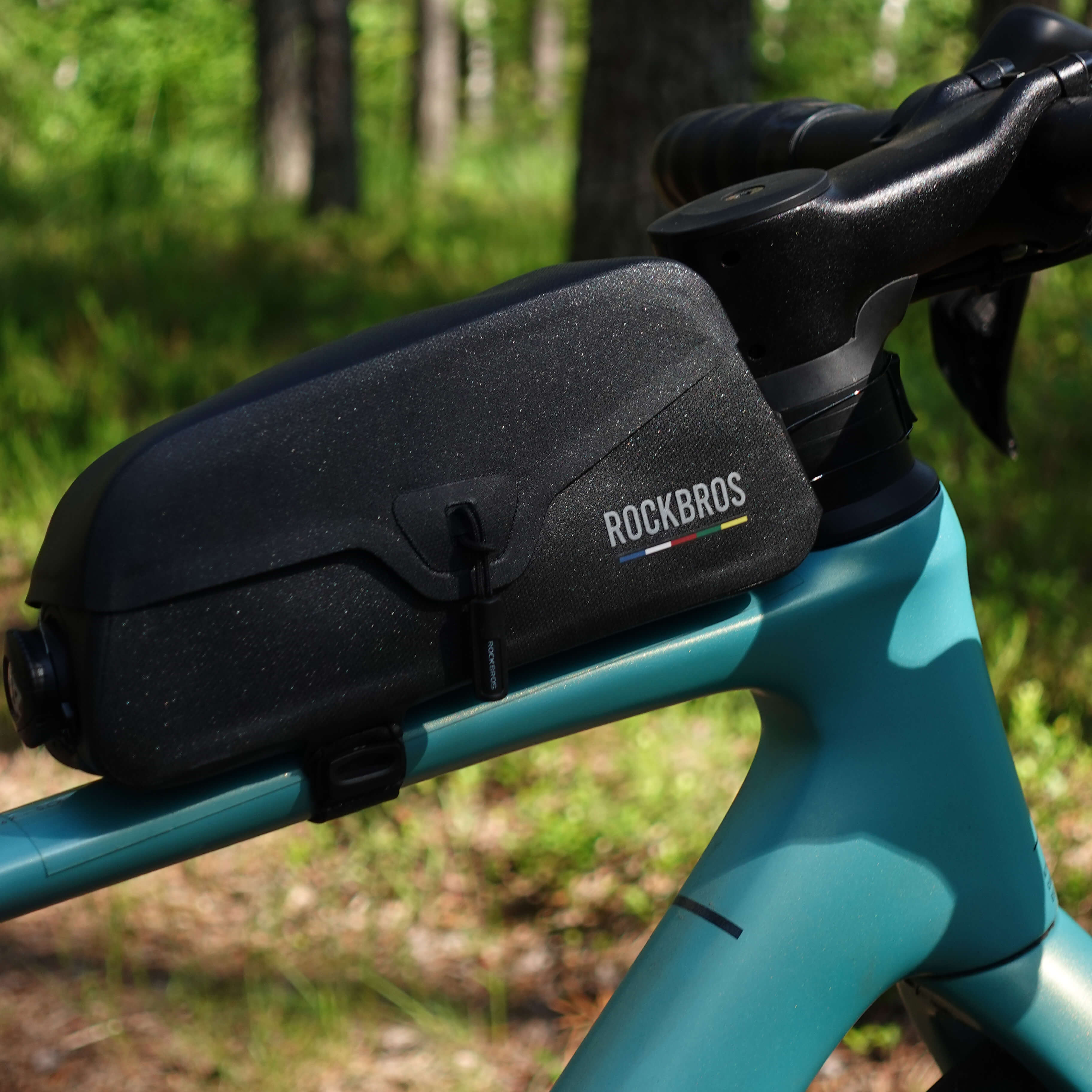 ROCKBROS magnetic waterproof top tube bike frame bag displayed on road bike