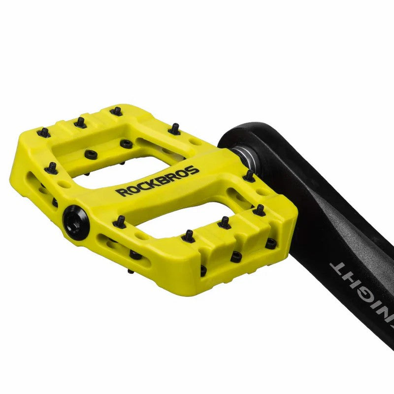 ROCKBROS 9/16" nylon bike pedals with high-speed bearings for smooth cycling performance
#Color_Green