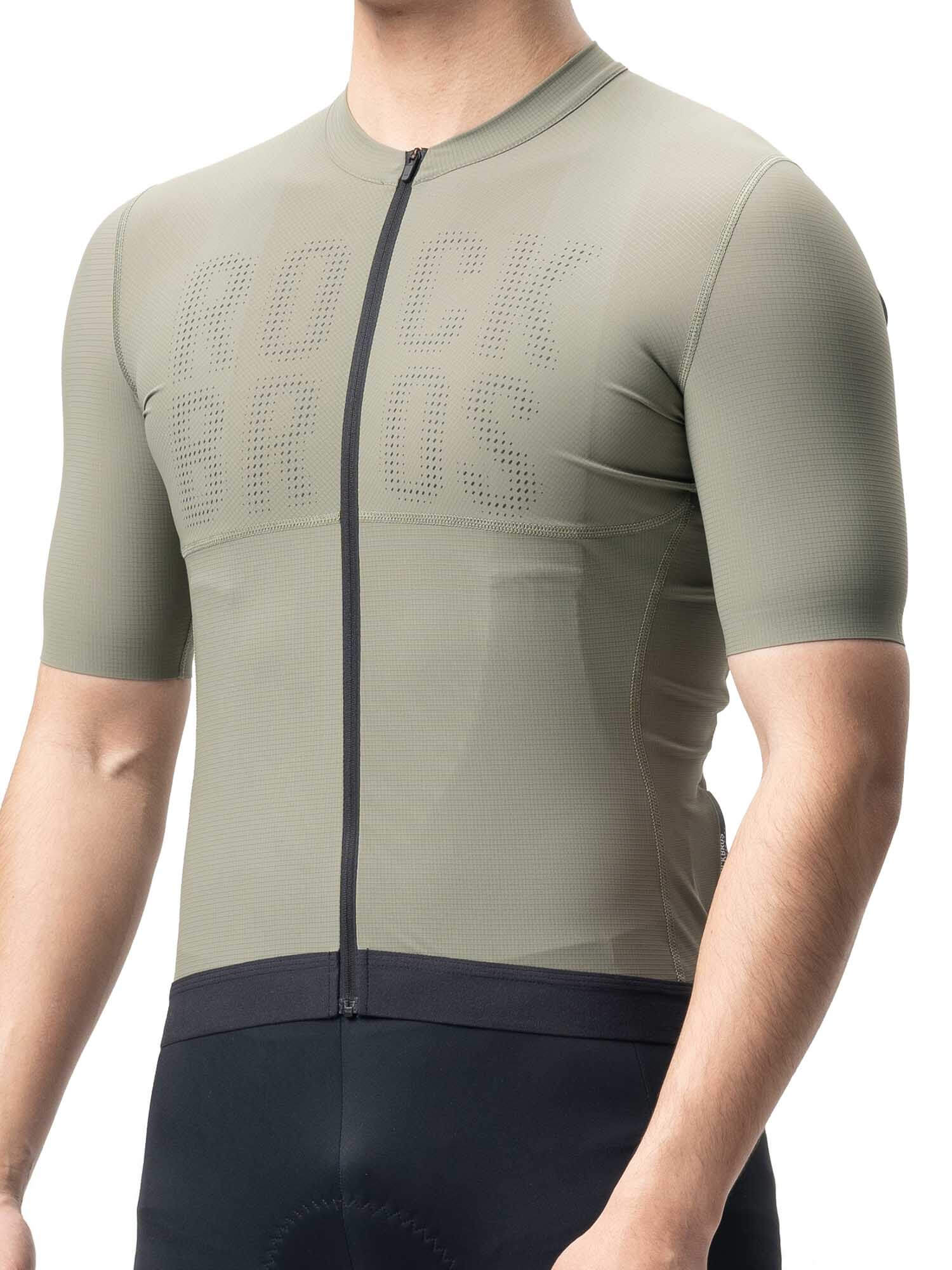 ROCKBROS Amber men’s short-sleeve breathable cycling jersey with rear pockets
#Color_Military green