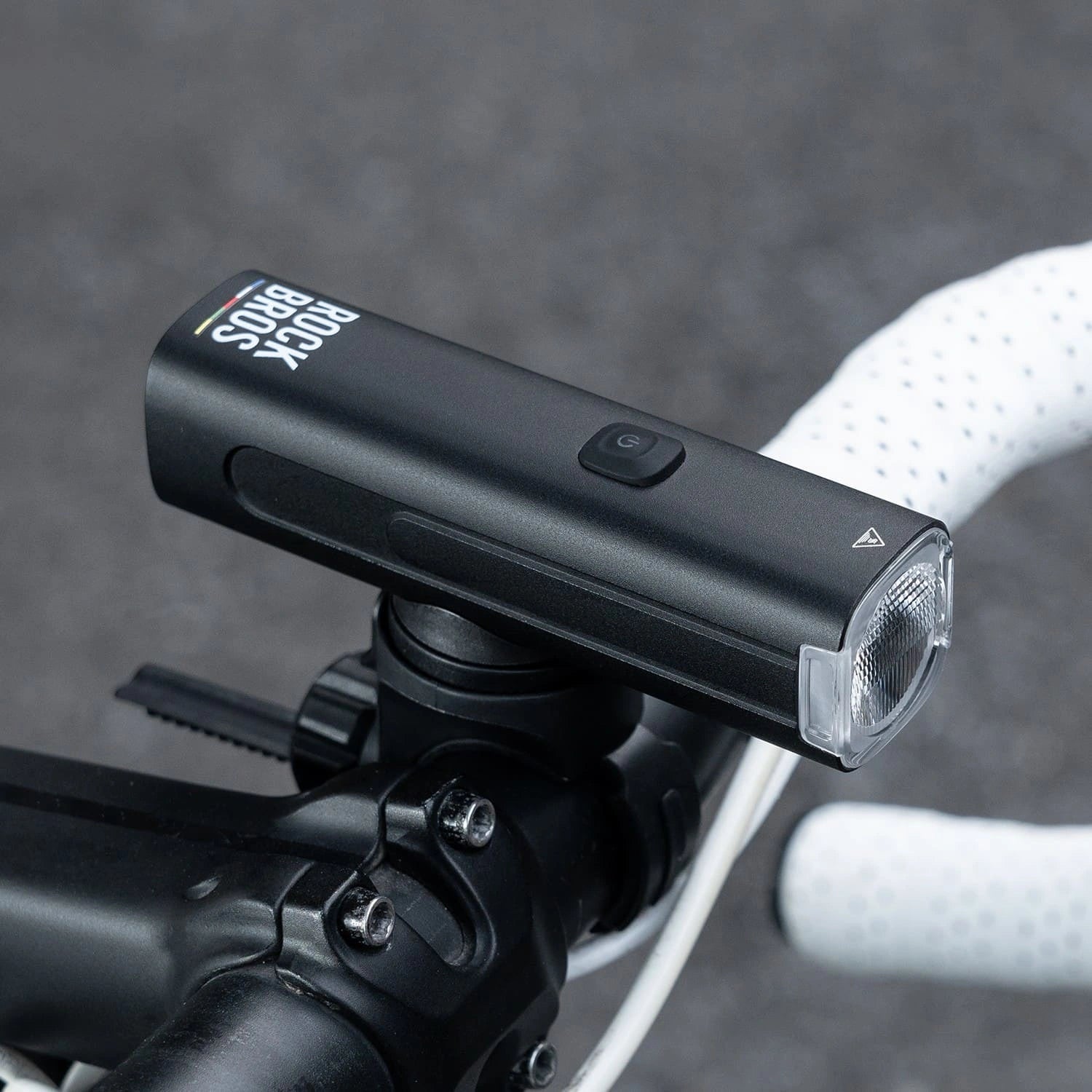 ROCKBROS high-brightness bike front light, 600–1500 lumens, USB-C rechargeable, anti-glare, waterproof aluminum body