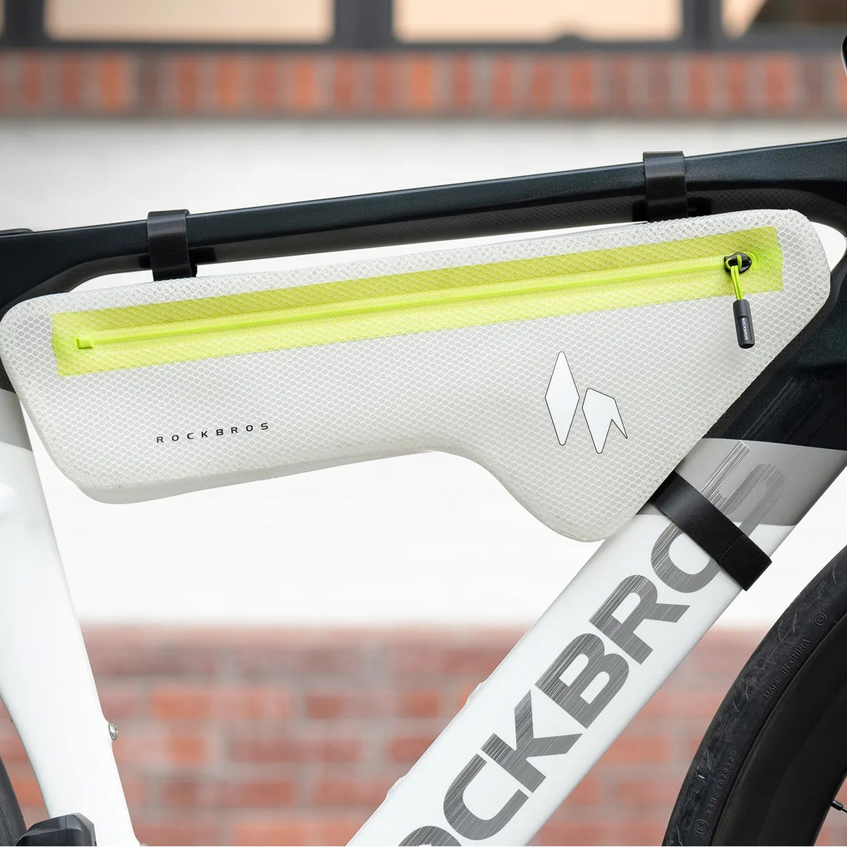 ROCKBROS Light Chaser 2.4L waterproof down tube bag mounted on a bicycle frame