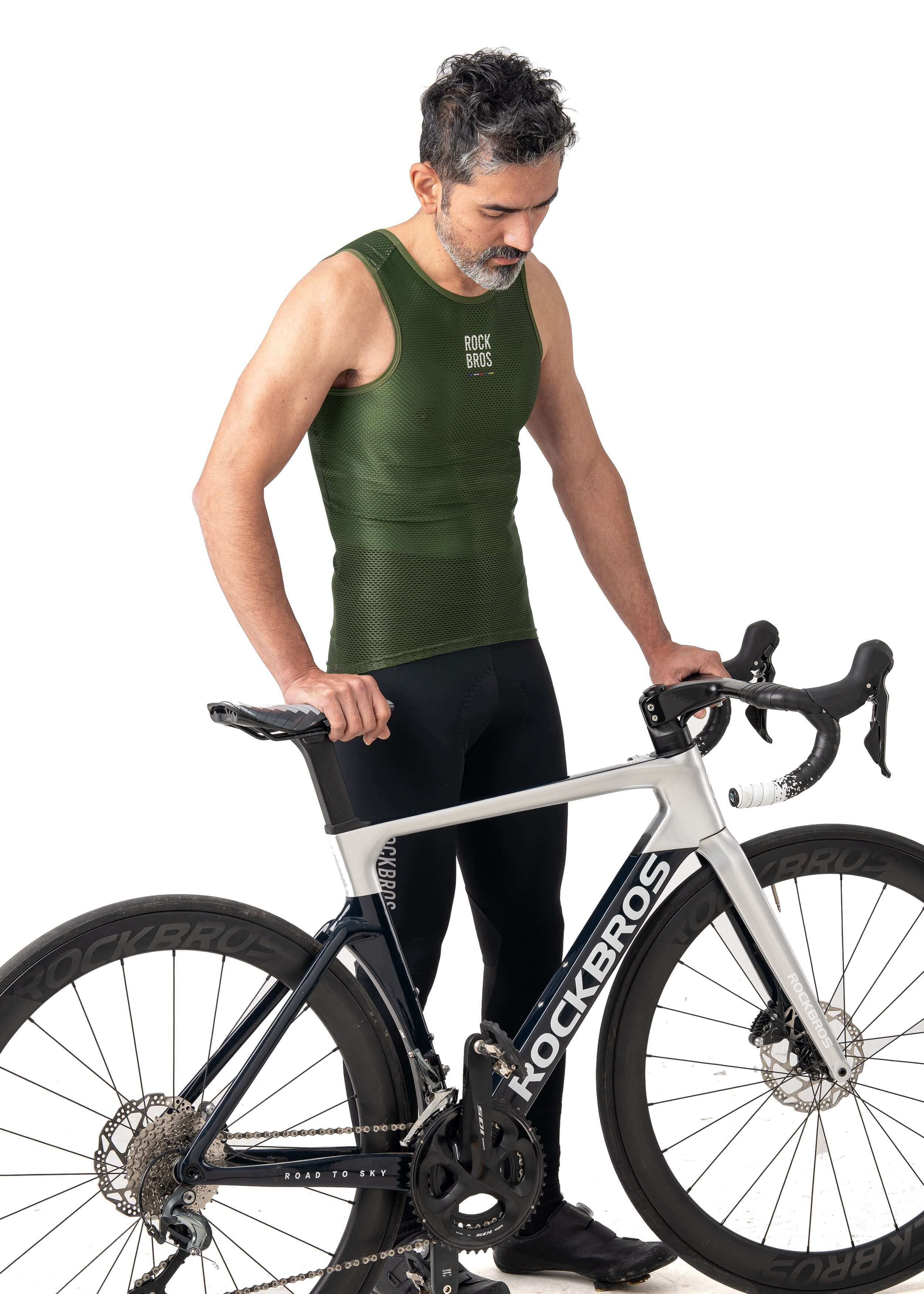 ROCKBROS men’s sleeveless cycling base layer with lightweight, breathable, and quick-dry fabric
#Color_Green