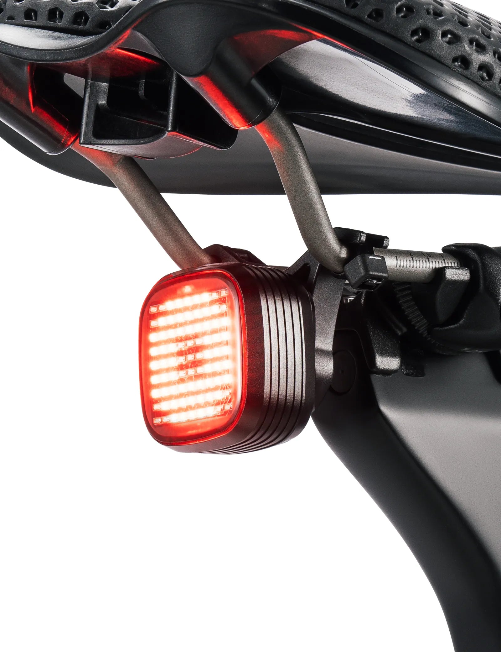 ROCKBROS R7 synchronized bike tail light with smart brake sensing and automatic light detection