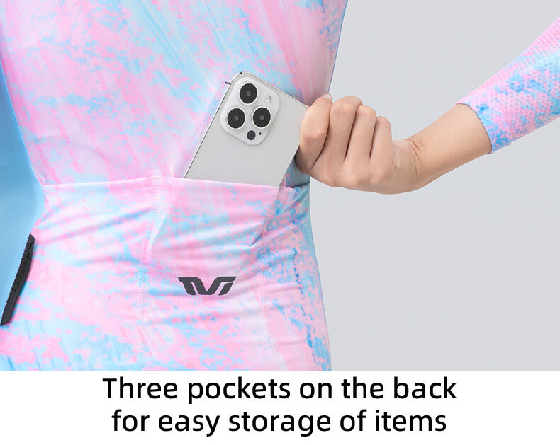 Rear pockets on ROCKBROS women's cycling jersey – practical for warm-season rides