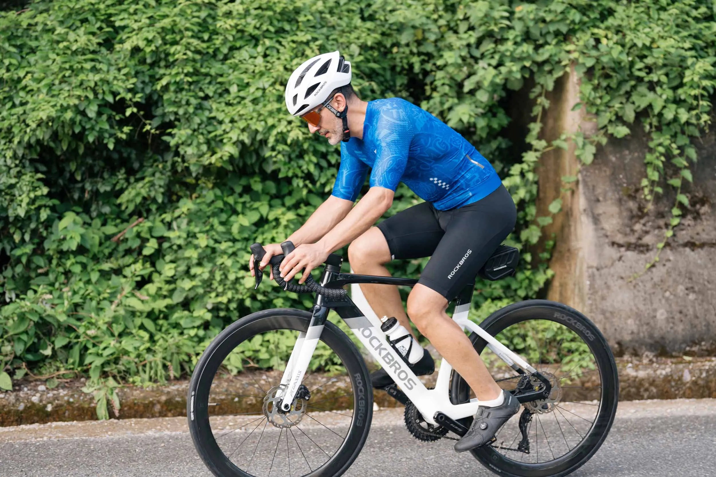 ROCKBROS adjustable air-cushion bike saddle for personalized comfort