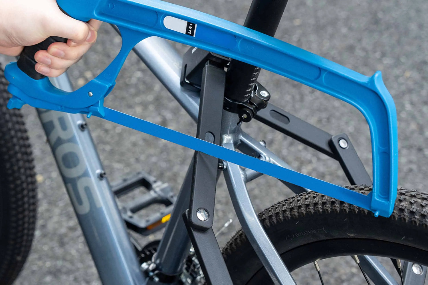ROCKBROS bike locks provide anti-theft security for commuters and e-bike riders