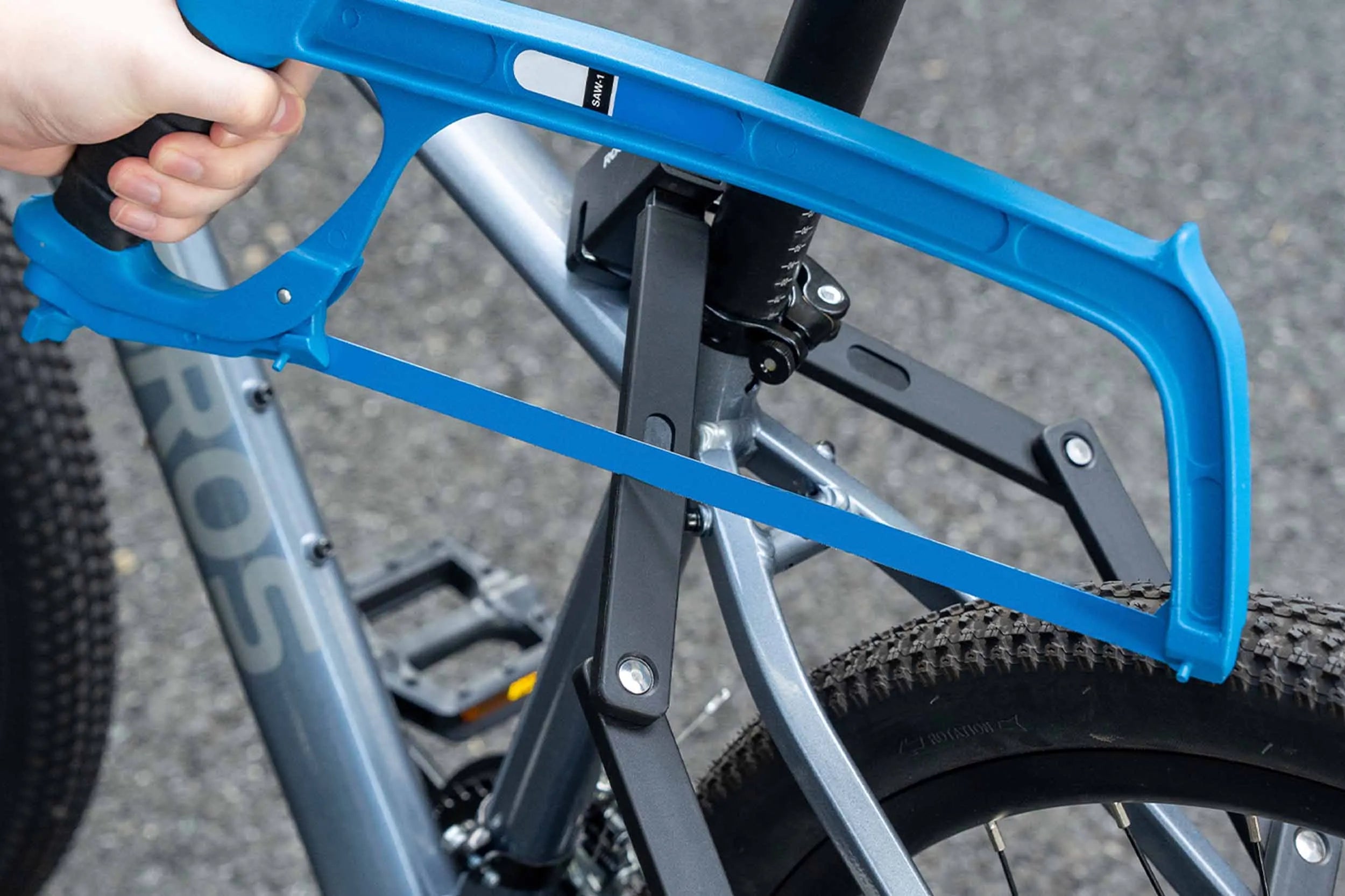 ROCKBROS bike locks provide anti-theft security for commuters and e-bike riders