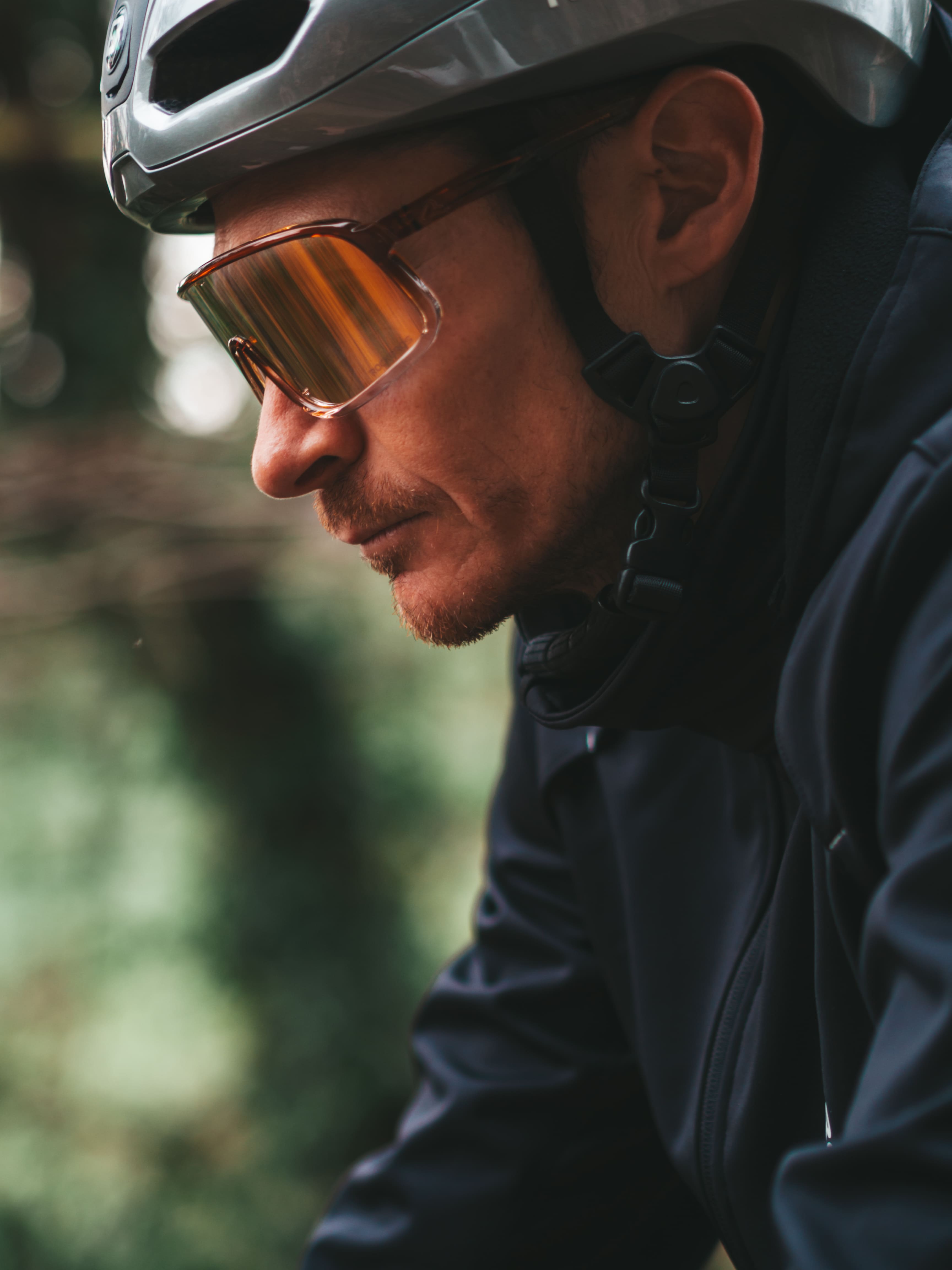 Professional polarized cycling sunglasses with UV400 protection and wide-view HD lenses.