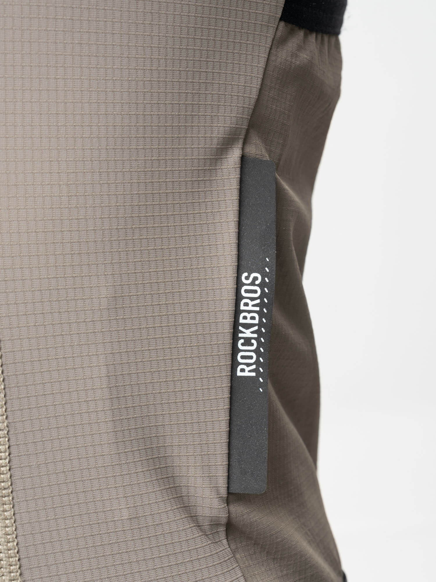 ROCKBROS Amber men’s short-sleeve breathable cycling jersey with rear pockets
#Color_Khaki