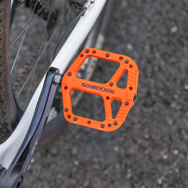 ROCKBROS Anti-Slip Wide Nylon Comfort Bike Pedals with Cr-Mo Steel Spindle, Sealed DU Bearings, and 9/16 Inch Fit
#Color_Orange