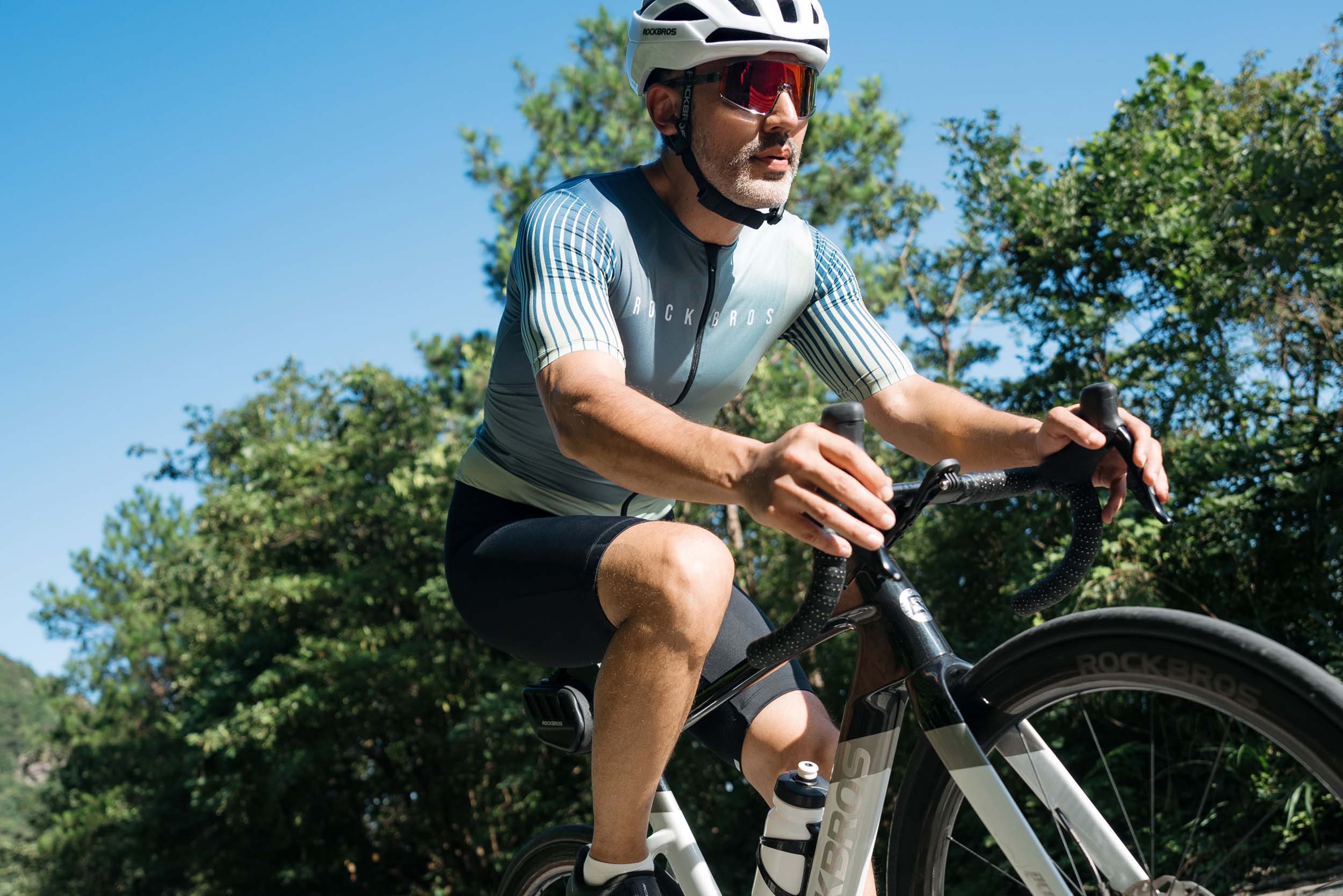 The ROCKBROS brand concept embodies the quality, innovation and unimaginative experience of bicycle culture.