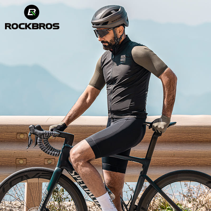 ROCKBROS Breathable Padded Cycling Shorts with Reflective Strip and Side Pocket for Summer Riding