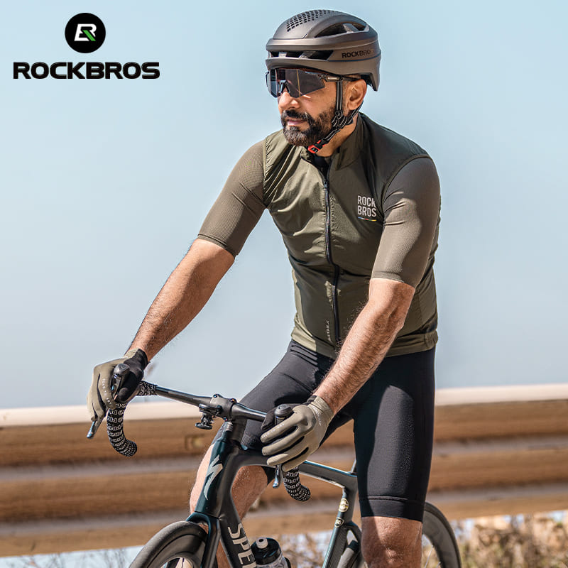 ROCKBROS Breathable Padded Cycling Shorts with Reflective Strip and Side Pocket for Summer Riding