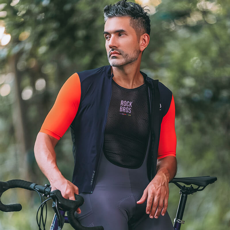 Male cyclist wearing RockBros ROAD-TO-SKY short sleeve jersey on road