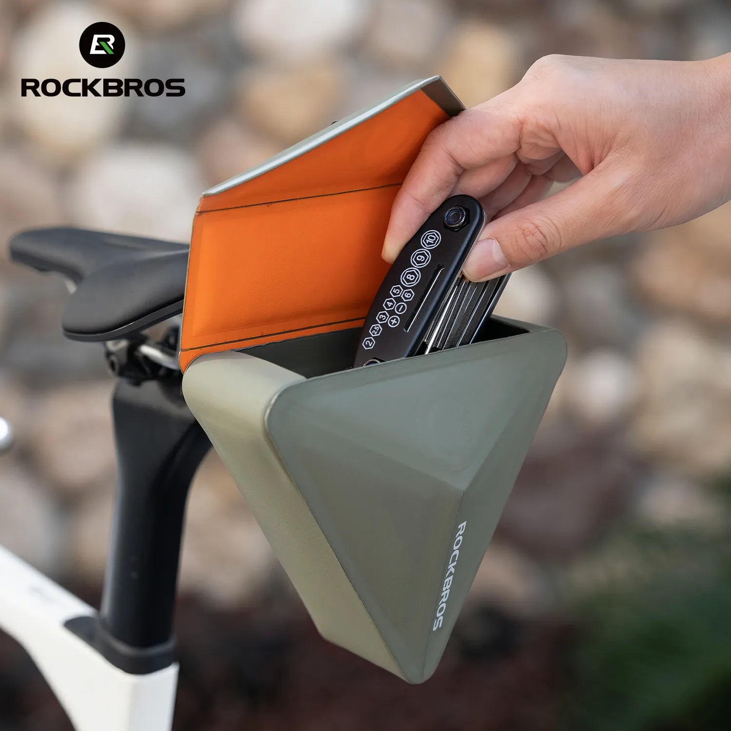 ROCKBROS SaddleMate quick-release magnetic bike saddle bag with waterproof TPU construction and 0.6L storage