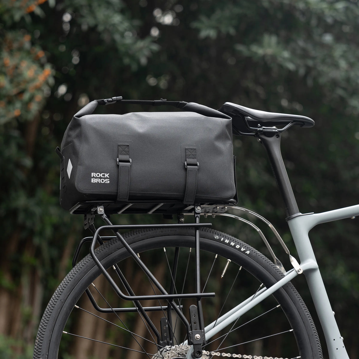 ROCKBROS semi-structured bike trunk bag with reinforced bottom support for stable rear rack mounting