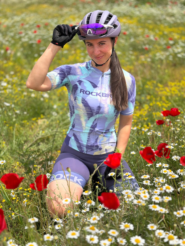 Female cyclist enjoying an outdoor ride with ROCKBROS gear