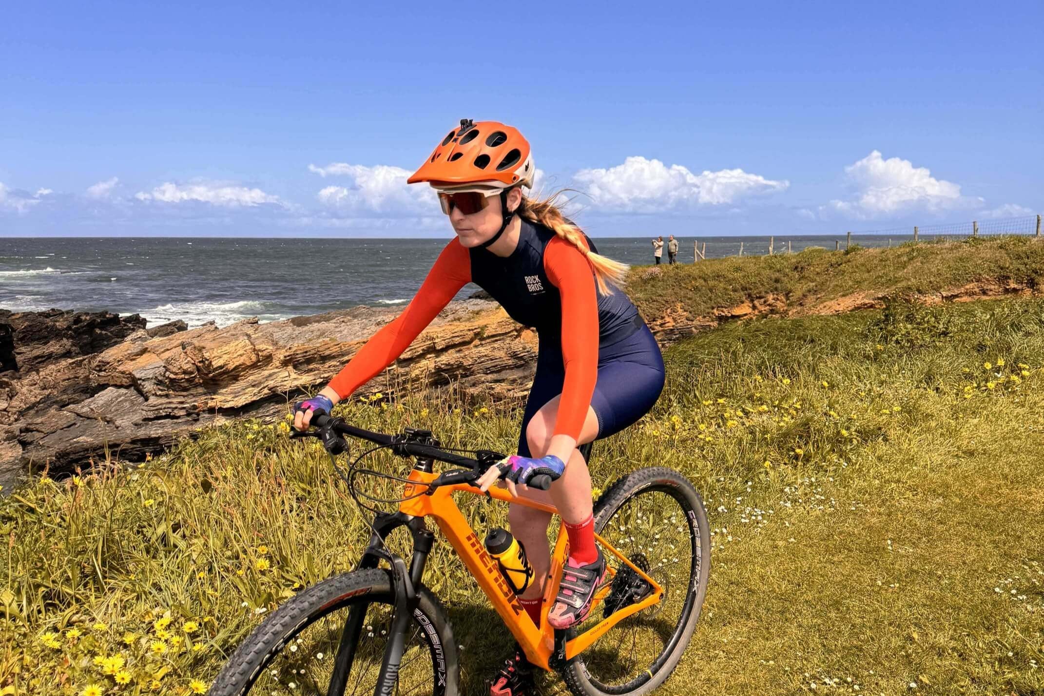 rockbros-womens-road-to-sky-long-sleeve-cycling-jersey